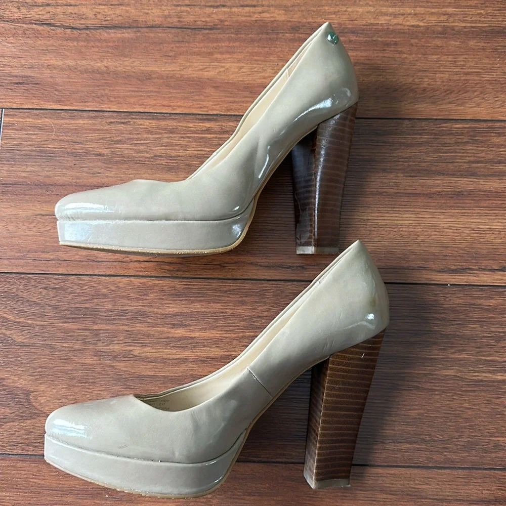 👠👠EUC Calvin Klein High Heeled Platform Shoes👠👠